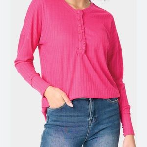 NWT Gibson Look Ruffle Henley-M